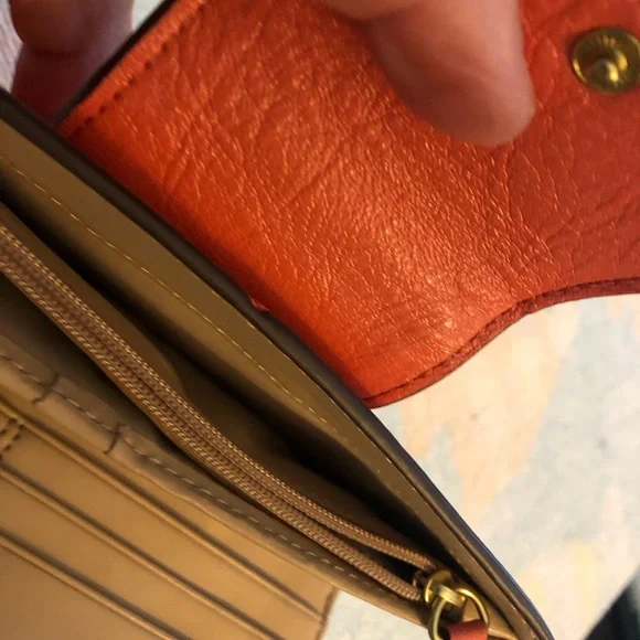 Coach NWT Coral Leather Wallet - Picture 5 of 12